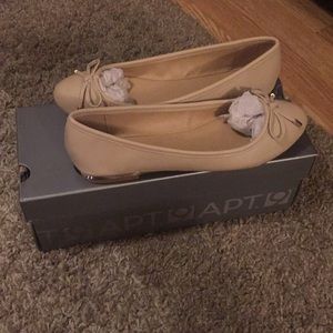 Tan flats